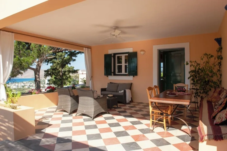 2 Bedrooms Family Villa with sea view