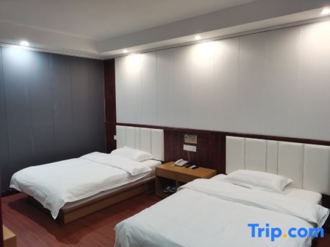 Economy Twin room