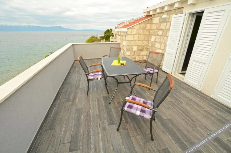 Dubas Apartments