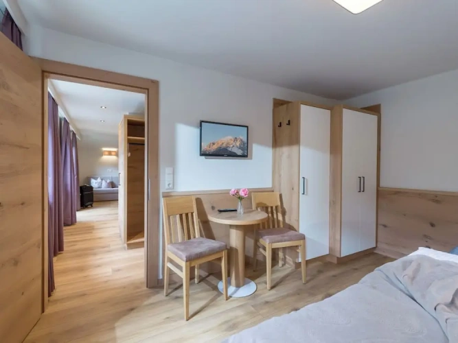 Family Apartment with balcony