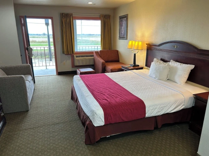 Deluxe Double Suite