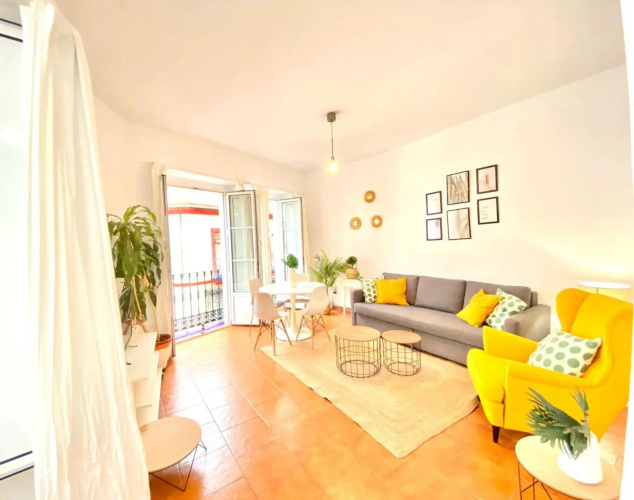 Comfortable studio old town, parking optional