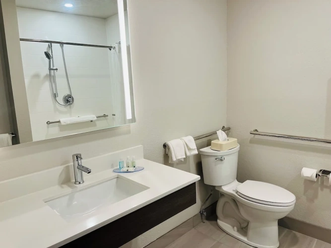 Quadruple Suite