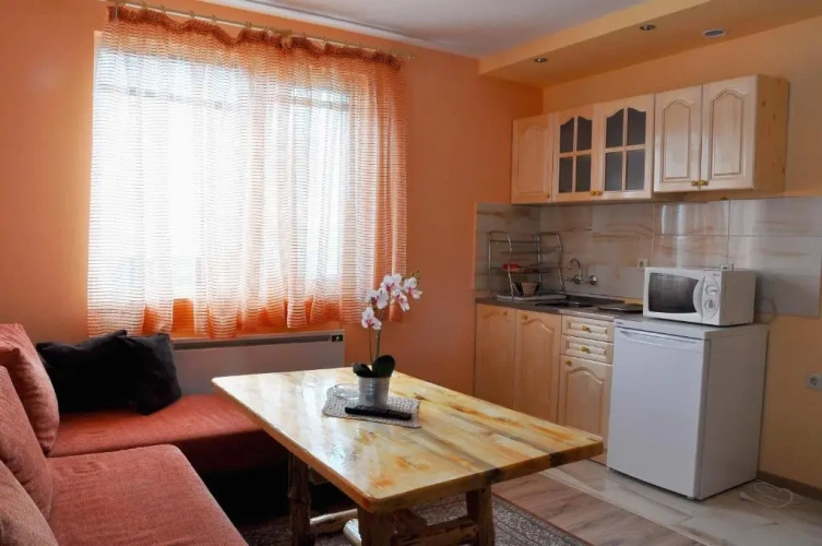 1 Bedroom Apartment with balcony