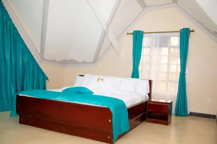 Mojoh Inn Hotel
