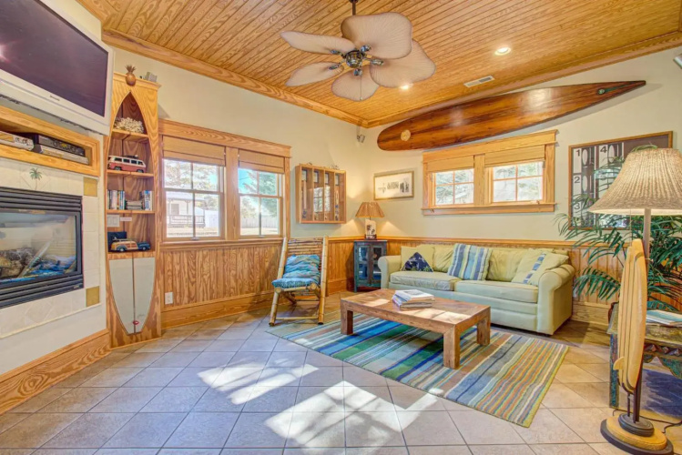 IC2 - Endless Summer Cottage