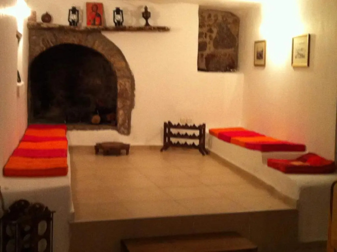 Traditional art house 2