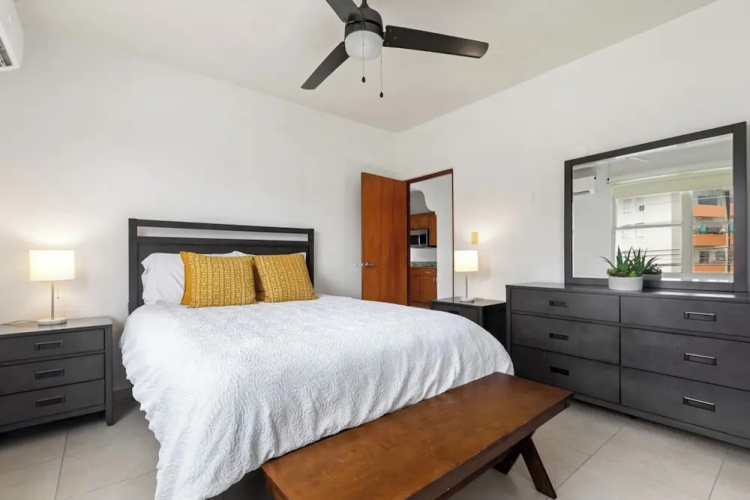 Cacique by Otium