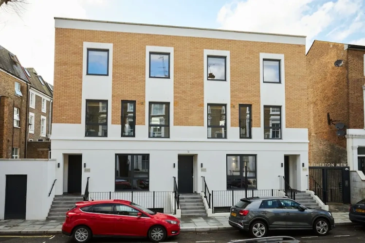 Hammersmith Mews by Viridian Apartments