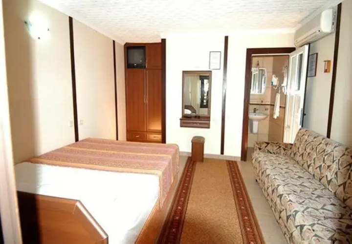 Hulusi Hotel