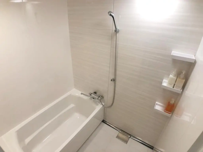 2 Bedrooms Quadruple Apartment