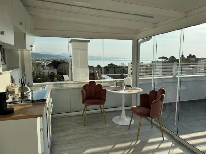Standard Penthouse room with sea view