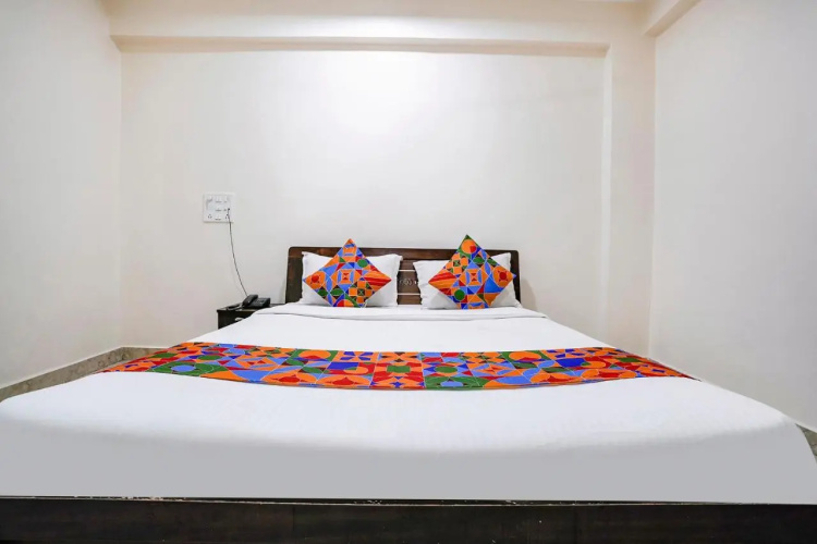 Fabhotel Rahul Executive