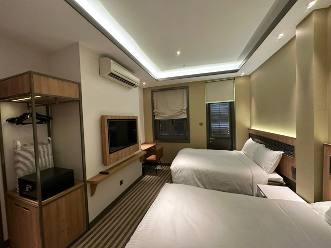 Dash Living Rochor