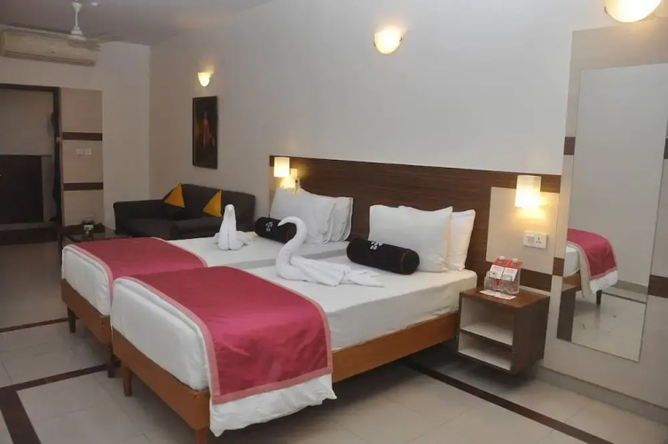 i145 Hotel