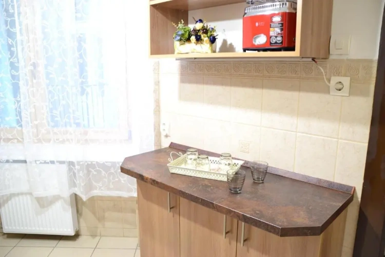 4 Bedrooms Apartment