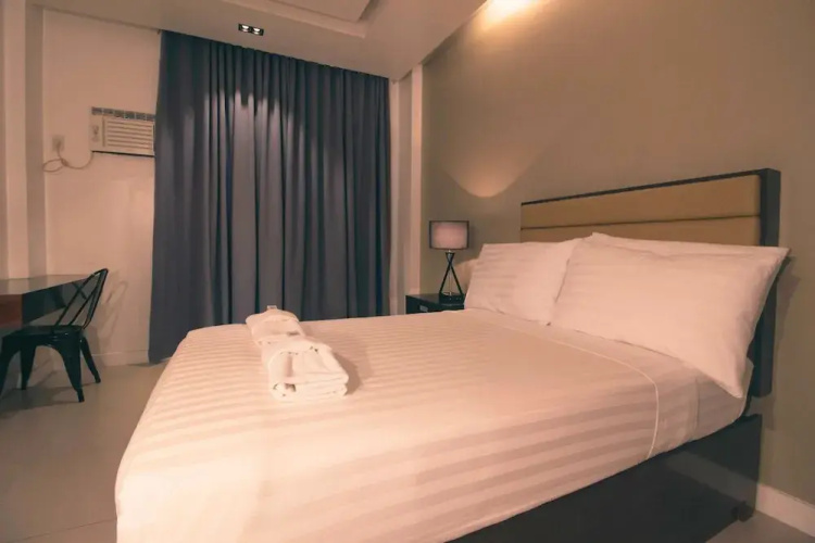 Aura Condotel