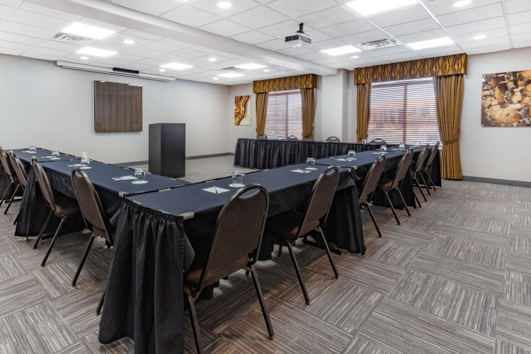 Wingate by Wyndham Tinley Park photo 18