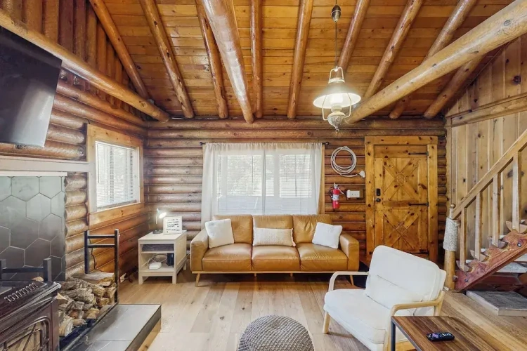 3 Bedrooms Cottage