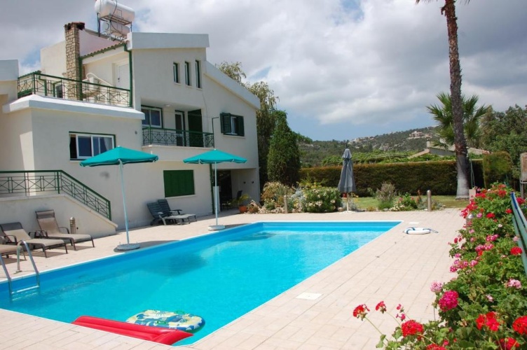 5 Bedrooms Villa with sea view