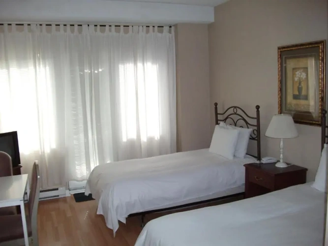 Standard Twin room with balcony