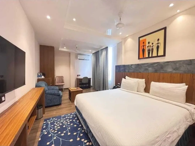 Standard Club room