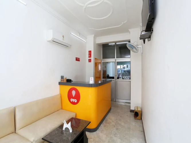 OYO 11306 SS Hotel