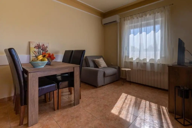 Apartment with balcony