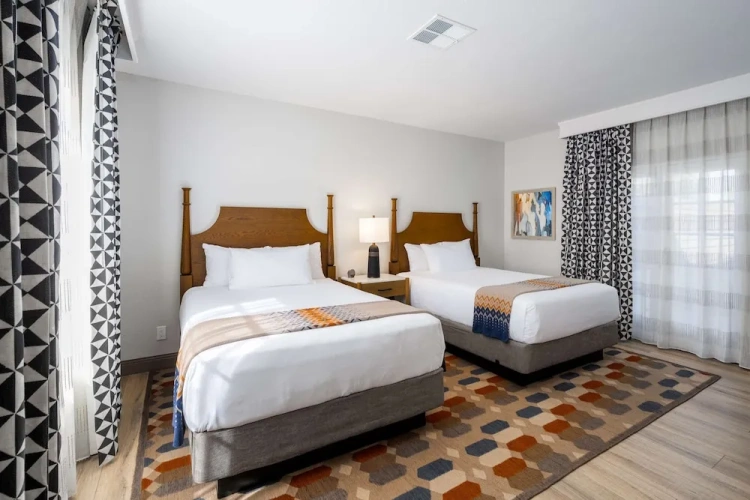 1 Bedroom Quadruple Suite