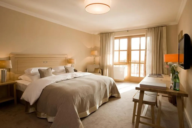 Spa & Resort Bachmair Weissach, LUXURY FAMILY RESORT