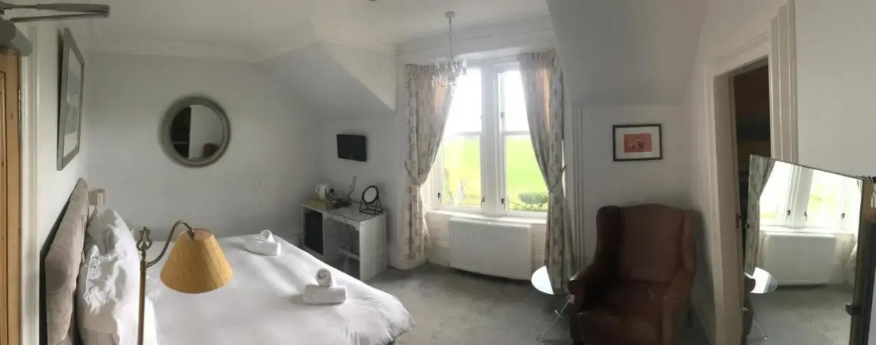 Colintraive Hotel