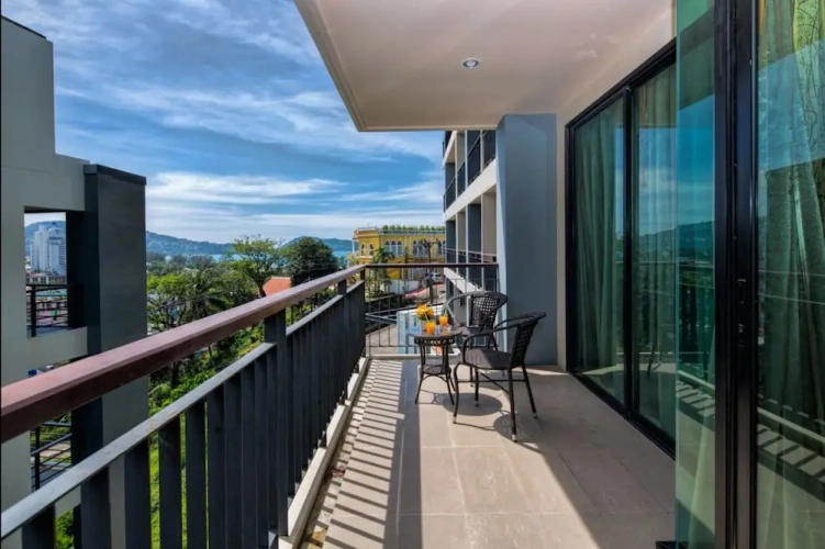 1 Bedroom Apartment with balcony and with partial ocean view
