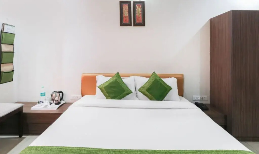Hotel Divya Palace