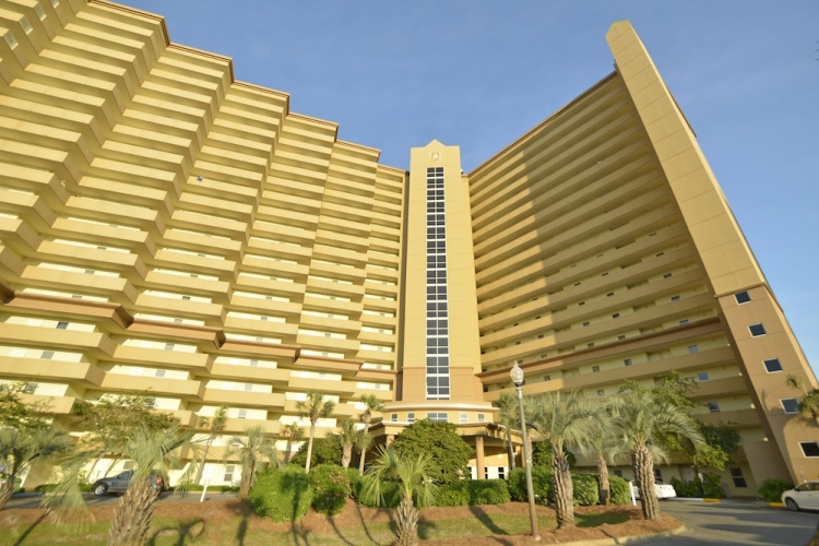 Pelican Beach Resort and Conference Center