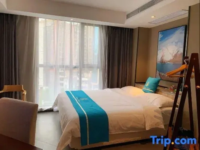 Standard Double room with city view