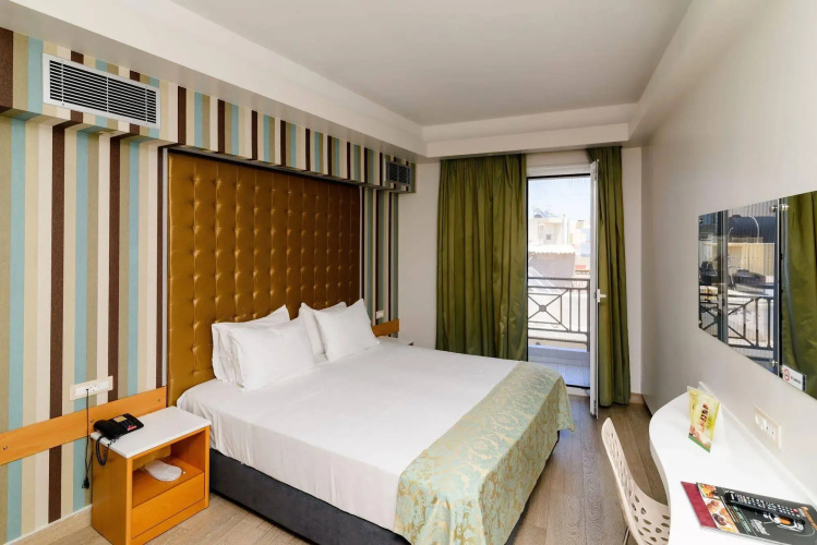 Kastro Hotel