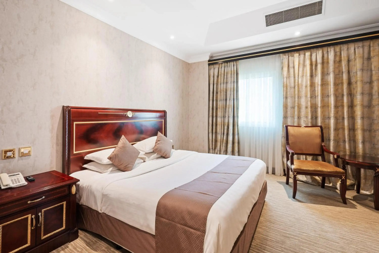Chairmen Hotel