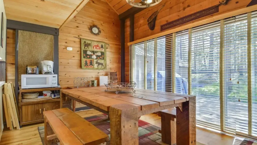 Cluster Cabin 26