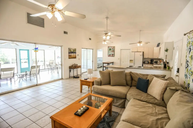 464 Washington Court - M