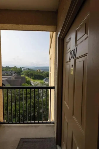 Mountain View Condo 1501