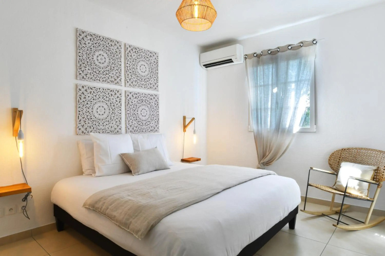 Orient Bay Beach Front Apartment