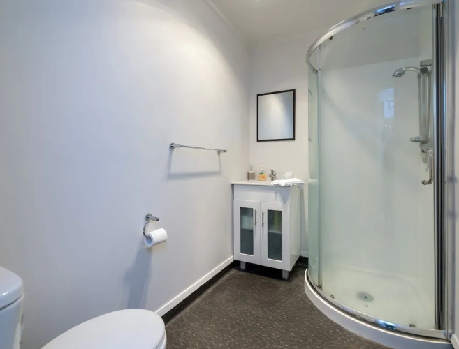 2 Bedrooms Cottage