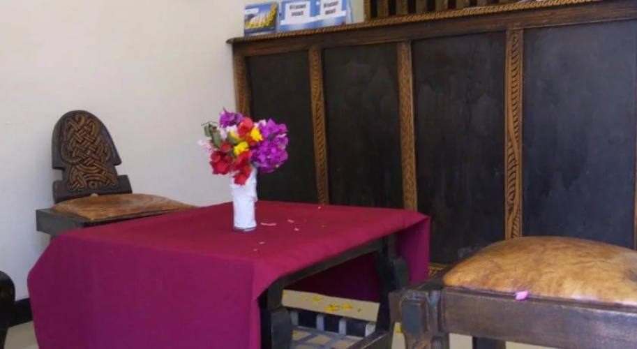 Zan-Seyoum Hotel