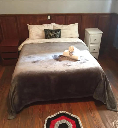 B&B Clark Street