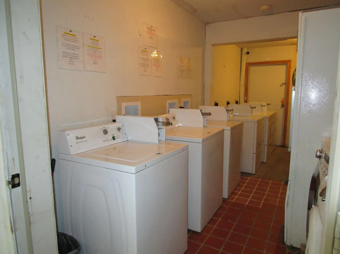 Lakeview Hotel