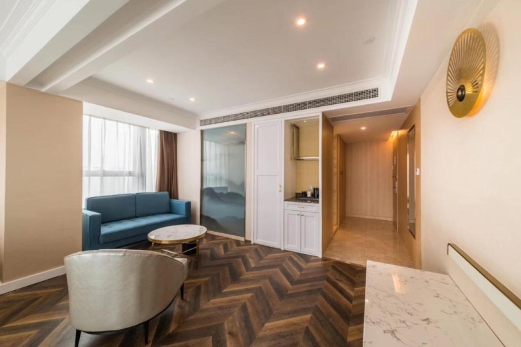 1 Bedroom Suite