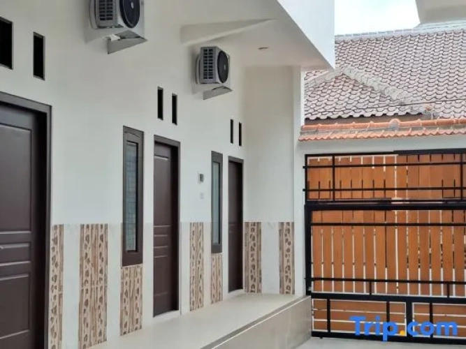 Surya Living RedPartner near Suncity Mall Madiun
