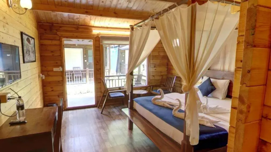 Golden Sands Resort