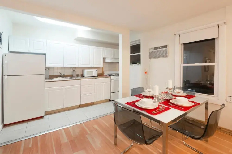 NY071 2 Bedroom Apartment By Senstay