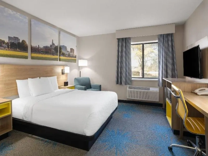 Standard Sextuple room